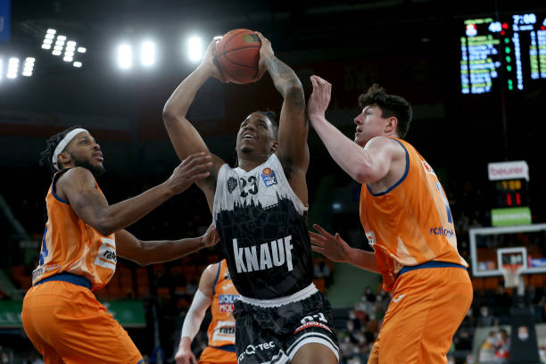 力前锋意味 力前锋意味